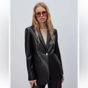 Zara Black Women's Blazer with Gold Button